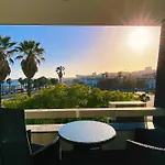 Sea View W Balcony 2 Mins Walk To & Casino 아파트 *