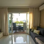 Sea View W Balcony 2 Mins Walk To & Casino * 에수투릴