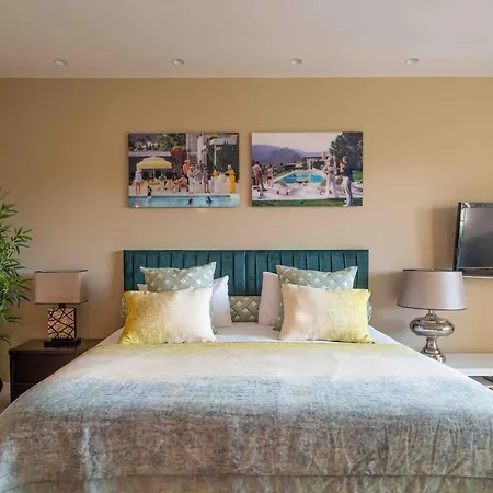 Sea View W Balcony 2 Mins Walk To & Casino * Estoril