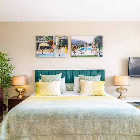 Sea View W Balcony 2 Mins Walk To & Casino * Estoril